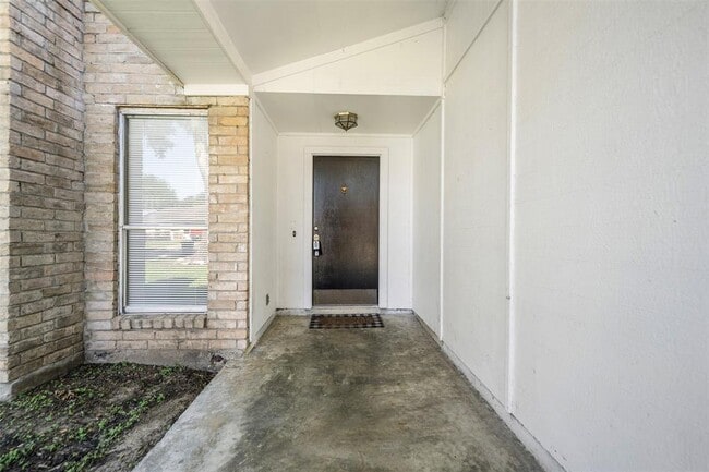 Building Photo - 1106 Ravenscourt Dr