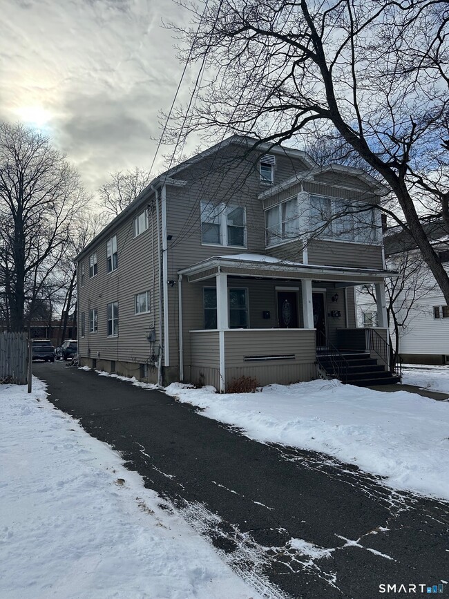 Building Photo - 59 Sherbrooke Ave