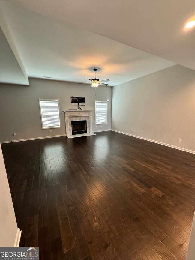 Foto del edificio - 123 Weeping Moss Way