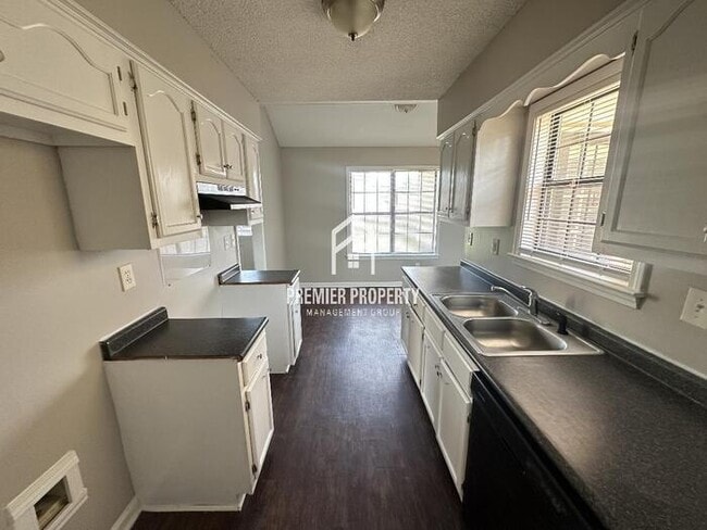 Foto del edificio - 6588 E Crystal Oak Cove