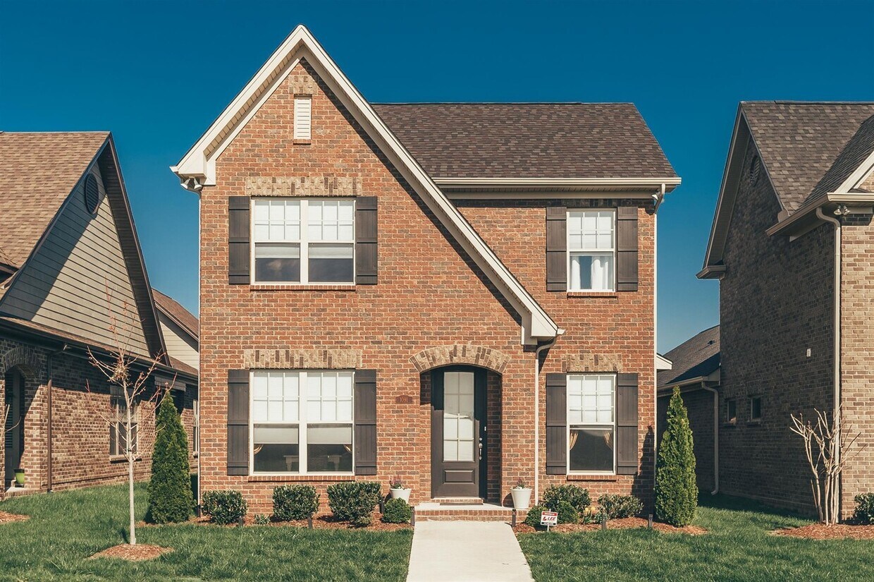 1091 Tarpan Dr, Gallatin, TN 37066 House Rental in Gallatin, TN