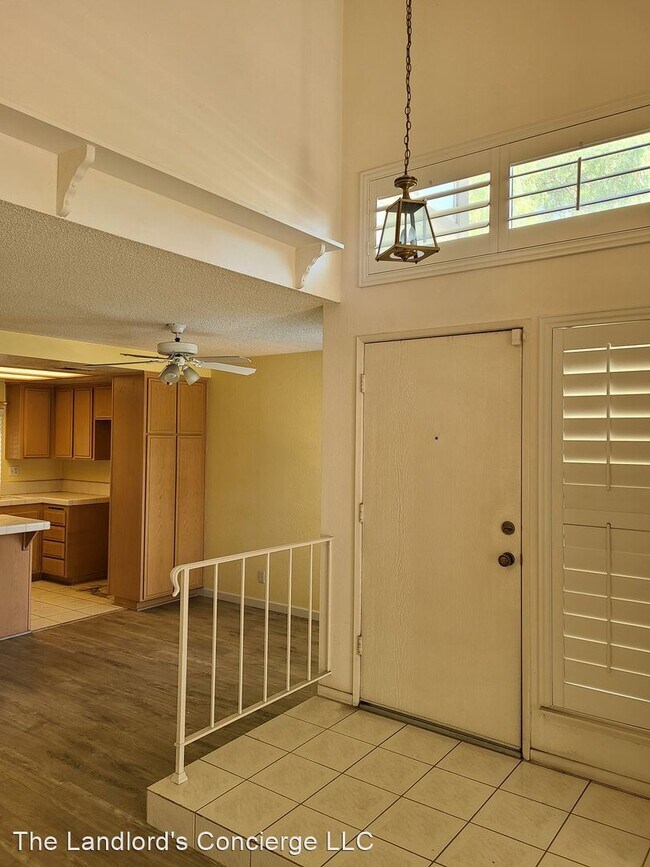Building Photo - 2 br, 2.5 bath House - 1642 Privet Ct #D