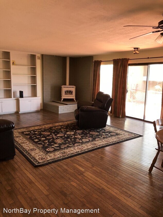Primary Photo - 3 br, 2 bath House - 5550 Pepperwood Rd