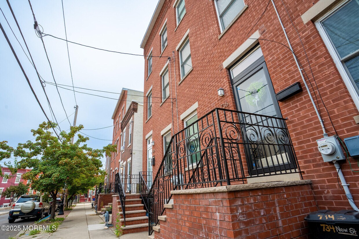 Foto principal - 736 New St