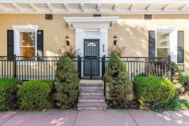 Beautiful Spanish Revival 3 Bedroom in Upt... - Beautiful Spanish Revival 3 Bedroom in Upt... House