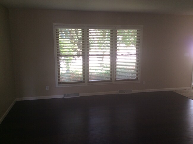Foto del edificio - 2515 W Madison St