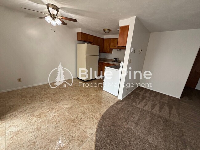 Foto del edificio - 542 Gladstone St