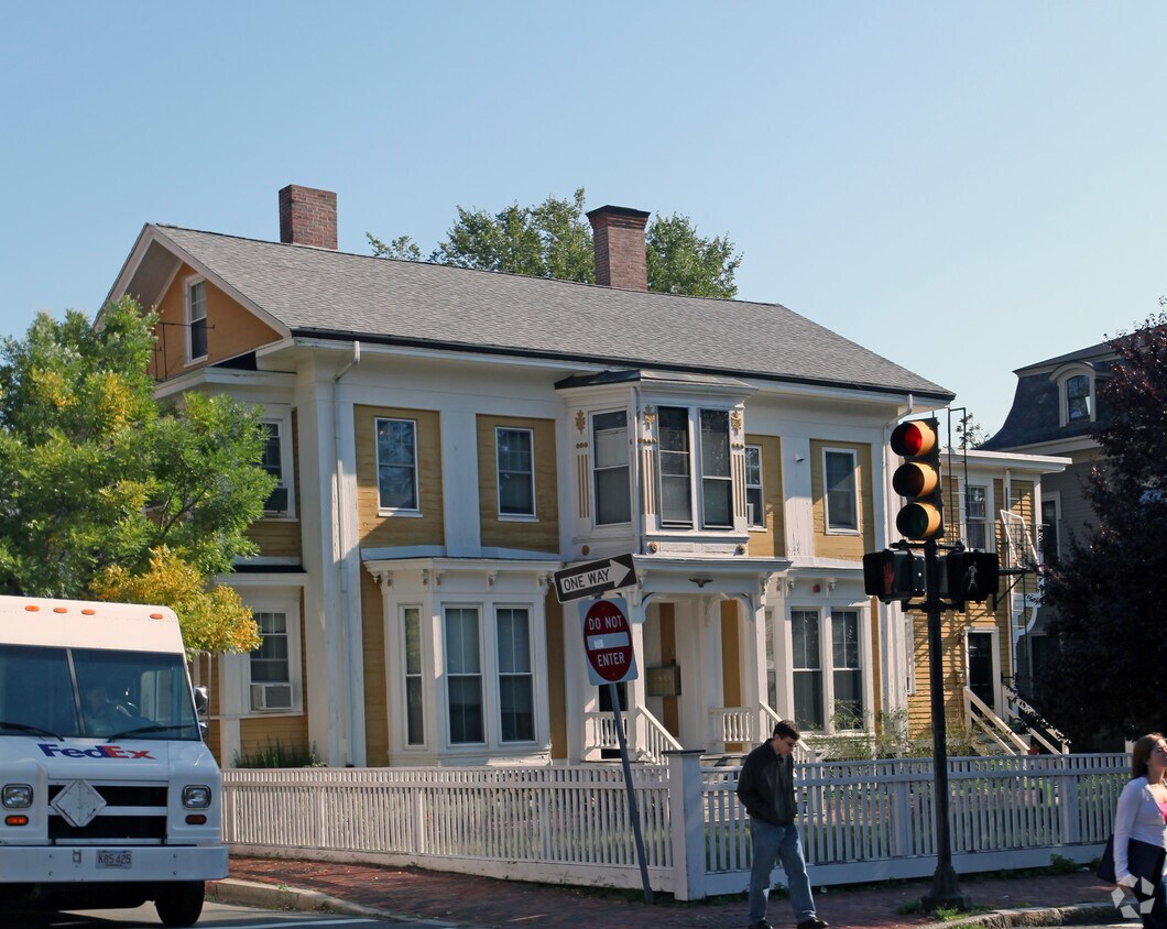 Primary Photo - 277 Harvard St