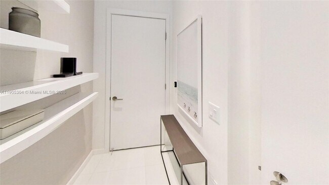 Foto del edificio - 851 NE 1st Ave