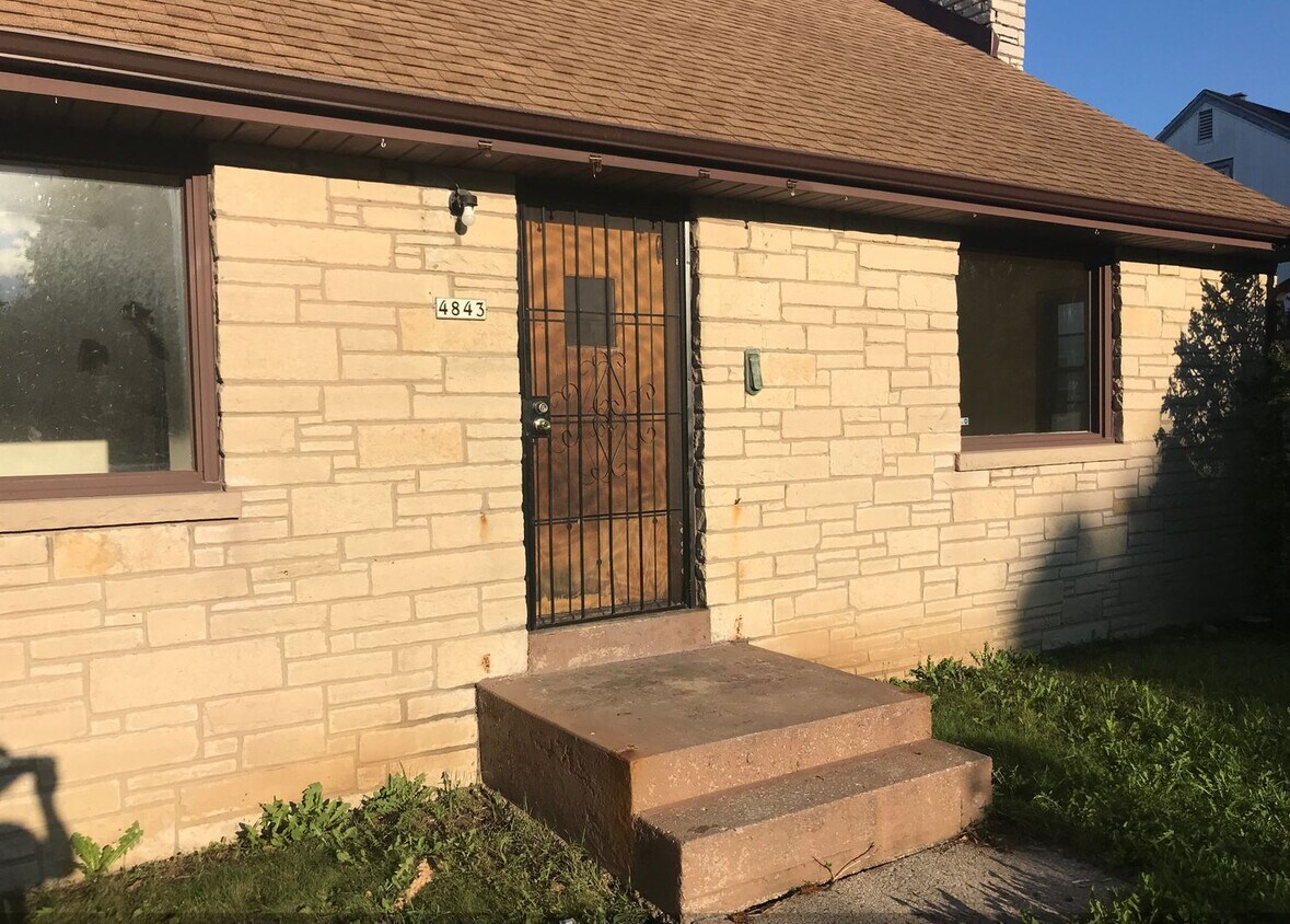Foto principal - 4843 N 61st St
