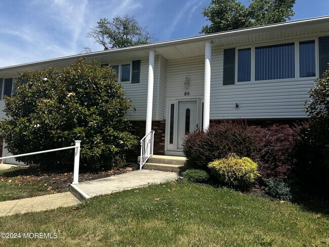 Foto del edificio - 80 Wynnewood Ct