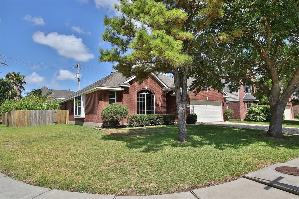 401 Colebrook Ln, Dickinson, TX 77539 House Rental in Dickinson, TX