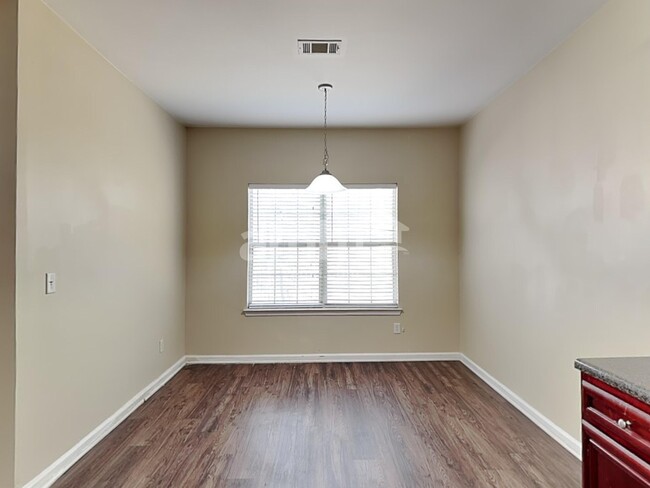 Building Photo - 1129 Watercourse Way