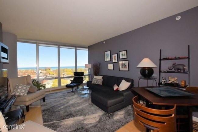 Foto del edificio - 2036 N Prospect Ave
