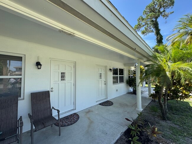 Building Photo - 2555 Granada Ave