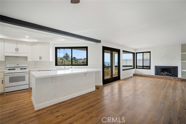 Building Photo - 319 Cazador Ln