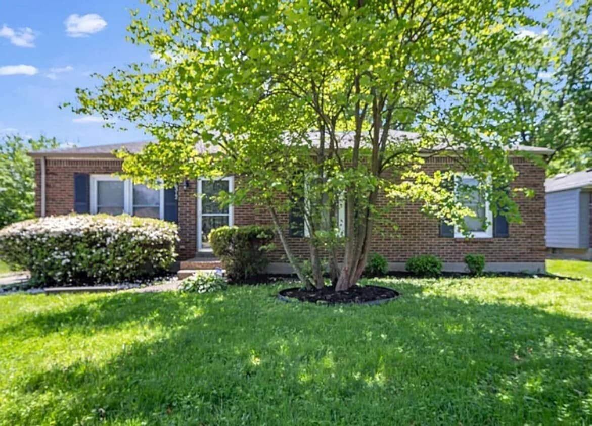 Foto principal - 6312 Six Mile Ln