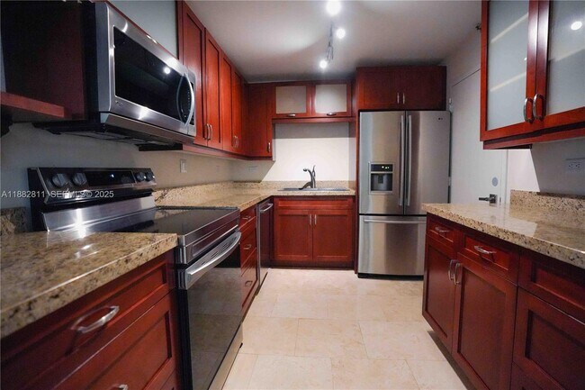 Foto del edificio - 6039 Collins Ave