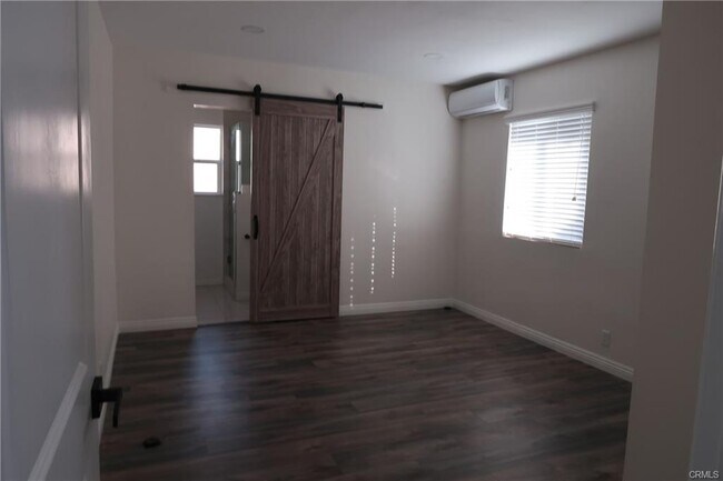 Foto del edificio - 5246 Hallowell Ave
