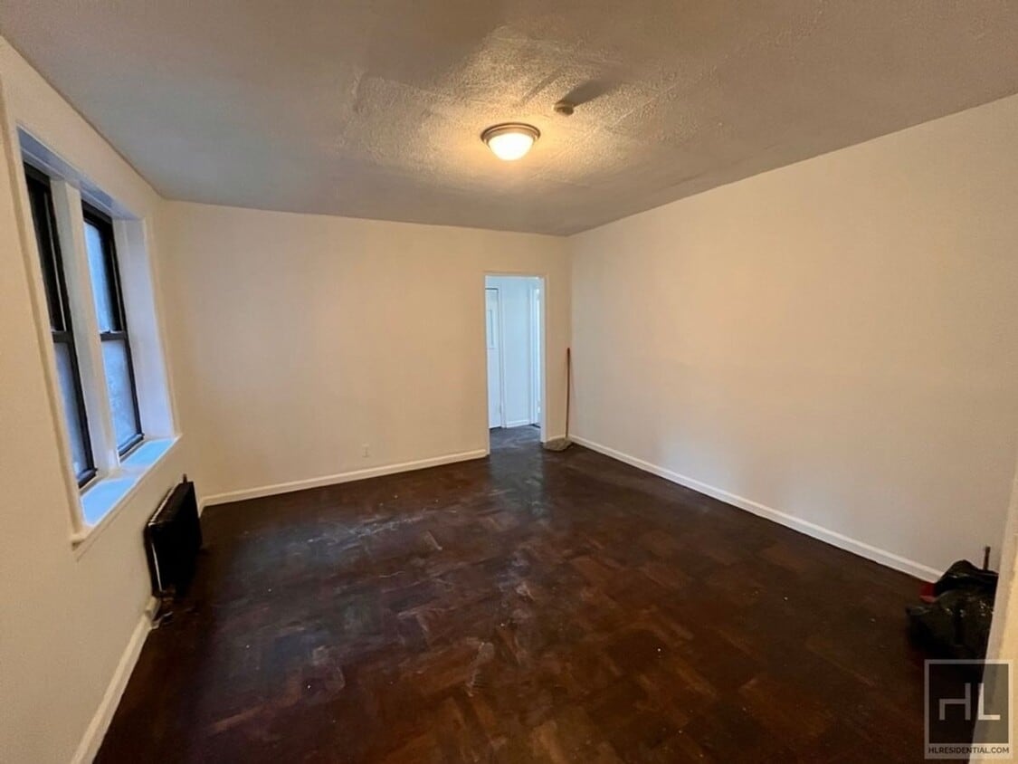 Hamilton Avenue, Yonkers, NY Room for Rent in Yonkers, NY