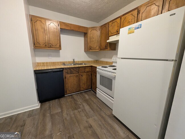 Foto del edificio - 257 Rustwood Dr