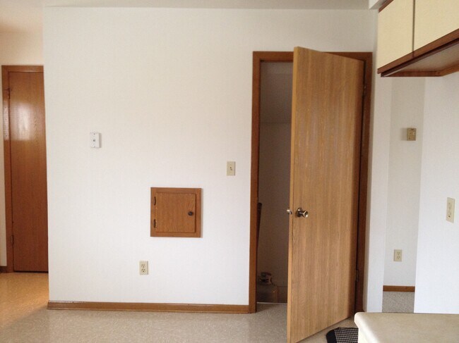 Building Photo - 7308 N 86th St