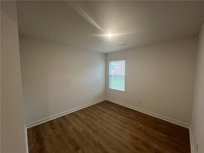 Building Photo - 3108 N Bella St