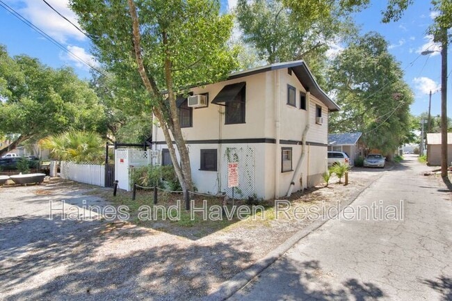 Building Photo - 658 Avenue B NW