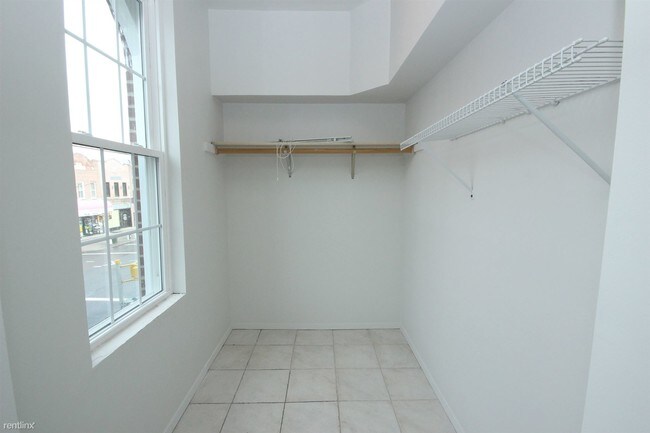 Building Photo - 3518 Ditmars Blvd