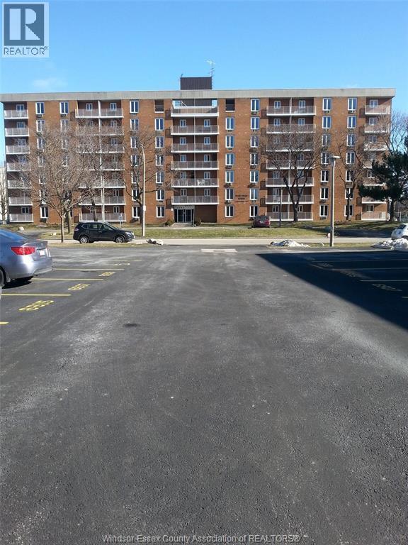 Building Photo - 6624 Thornberry Crescent