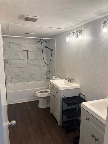 Building Photo - 6019 Dooley Dr