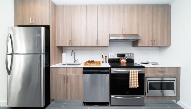 Building Photo - Studio, 1 bath  - 1139 49th Ave