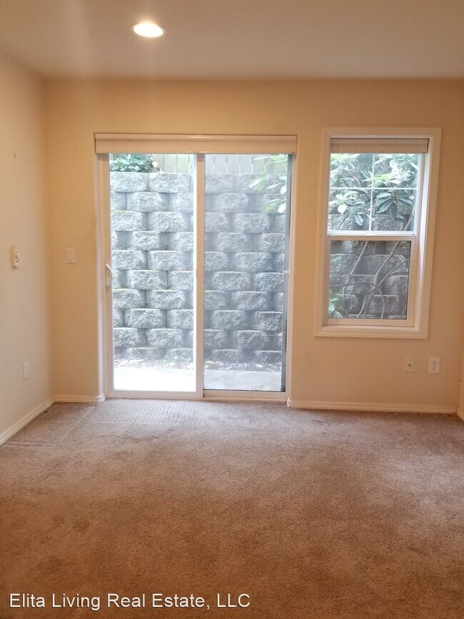 Building Photo - 3 br, 3.5 bath House - 315 NW 55th St, Unit A