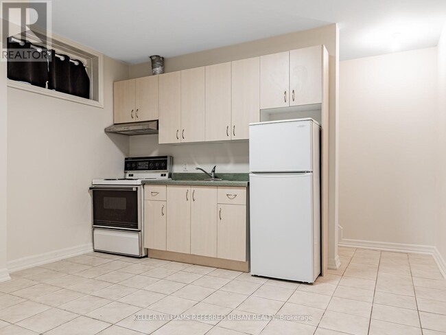 Photo du bâtiment - 20 Roberta Dr