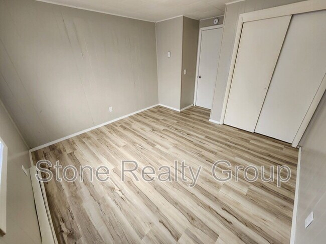 Foto del edificio - 1880 N 6th 1/2 St