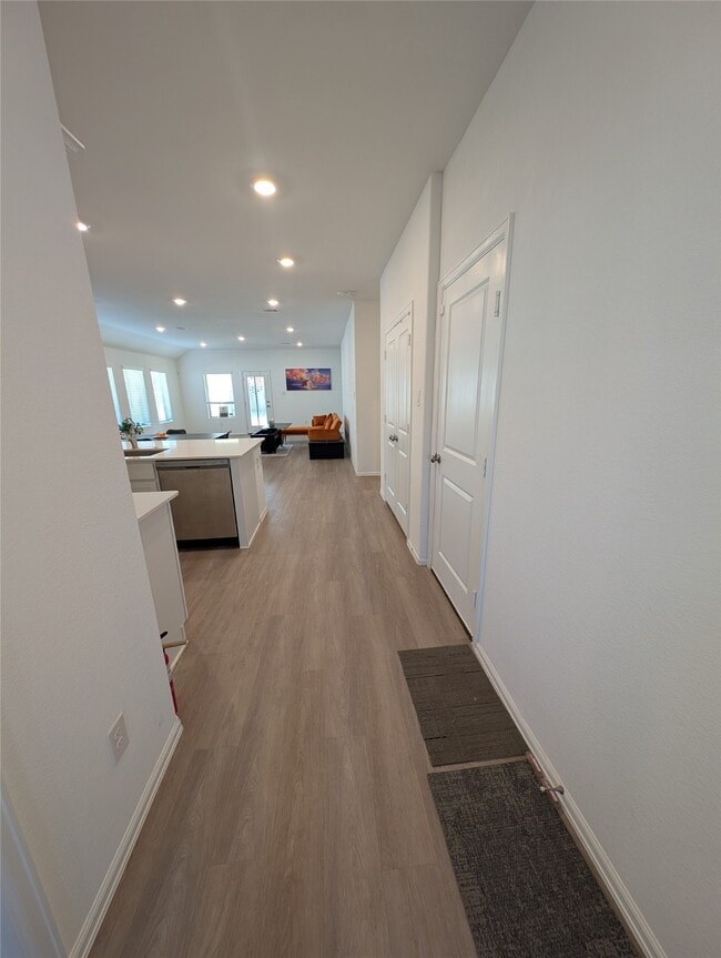 Building Photo - 9918 Highland Harvest Dr