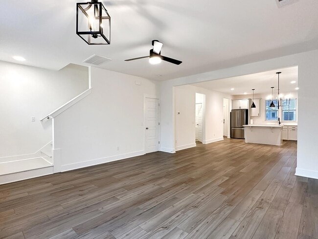 Foto del edificio - 250 Symphony Ave