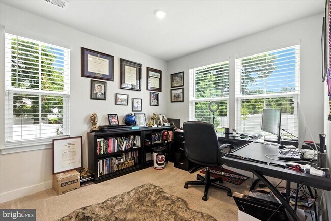 Foto del edificio - 4716 Towne Park Rd