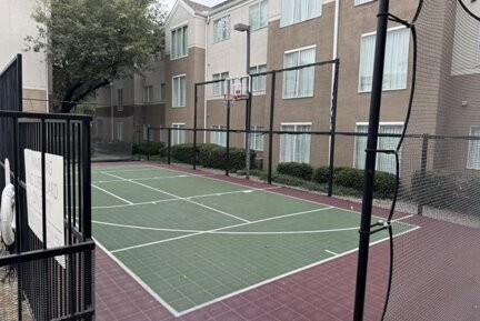 Cancha deportiva Otis - The Otis