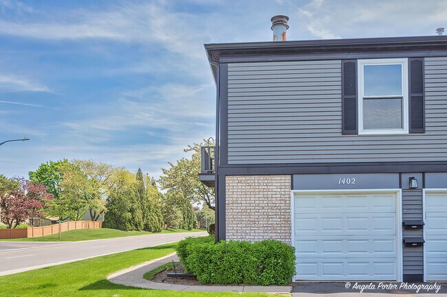 Foto del edificio - 1402 Inverrary Ln