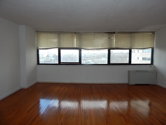 Building Photo - 280 Marin Blvd