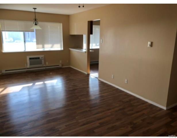 Foto del edificio - 7431 Hazelcrest Dr