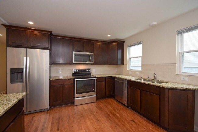 Foto del edificio - 1744 Arlington N Pl