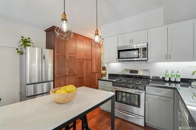 Foto del edificio - 1755 Broadway