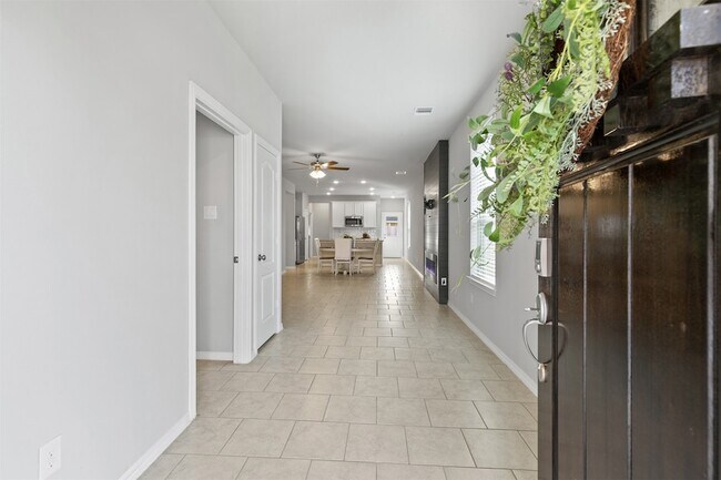 Building Photo - 31411 Horseshoe Meadow Bend Ln