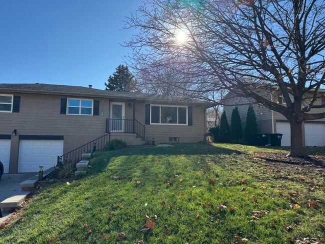 Photo - 11021 Spring St House