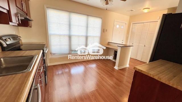 Building Photo - 5915 Rowanberry Dr