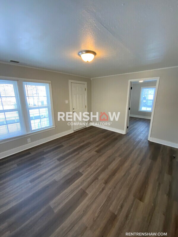 Building Photo - 195 E South St