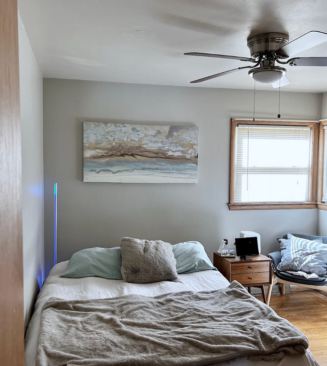 Building Photo - 6723 W Bluemound Rd