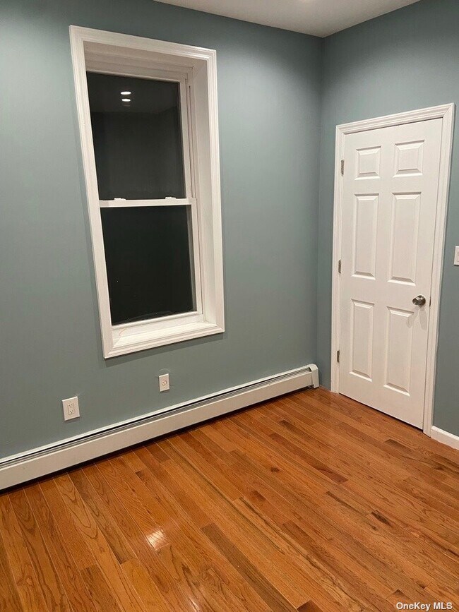 Foto del edificio - 630 E 230th St